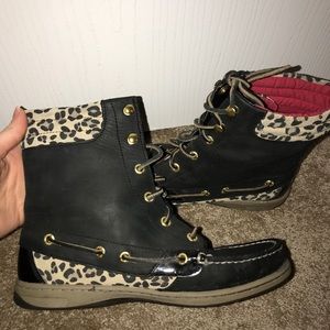 Sperry Bayfish style leather boot